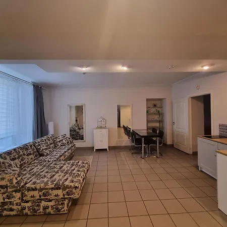 Apartment Camellia & Parking *