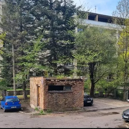 Camellia & Parking Riga